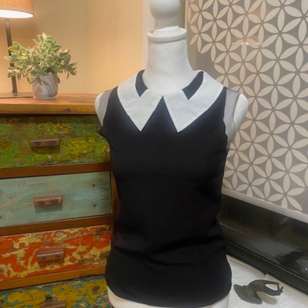 Black Sleeveless Top with Collar